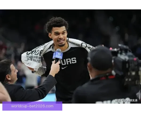 格林直言文班亚马应主动发声争夺MVP机会否则再强也可能被忽视